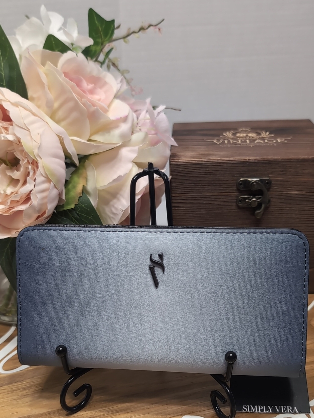 Simply Vera Gradient Blue Card Wallet